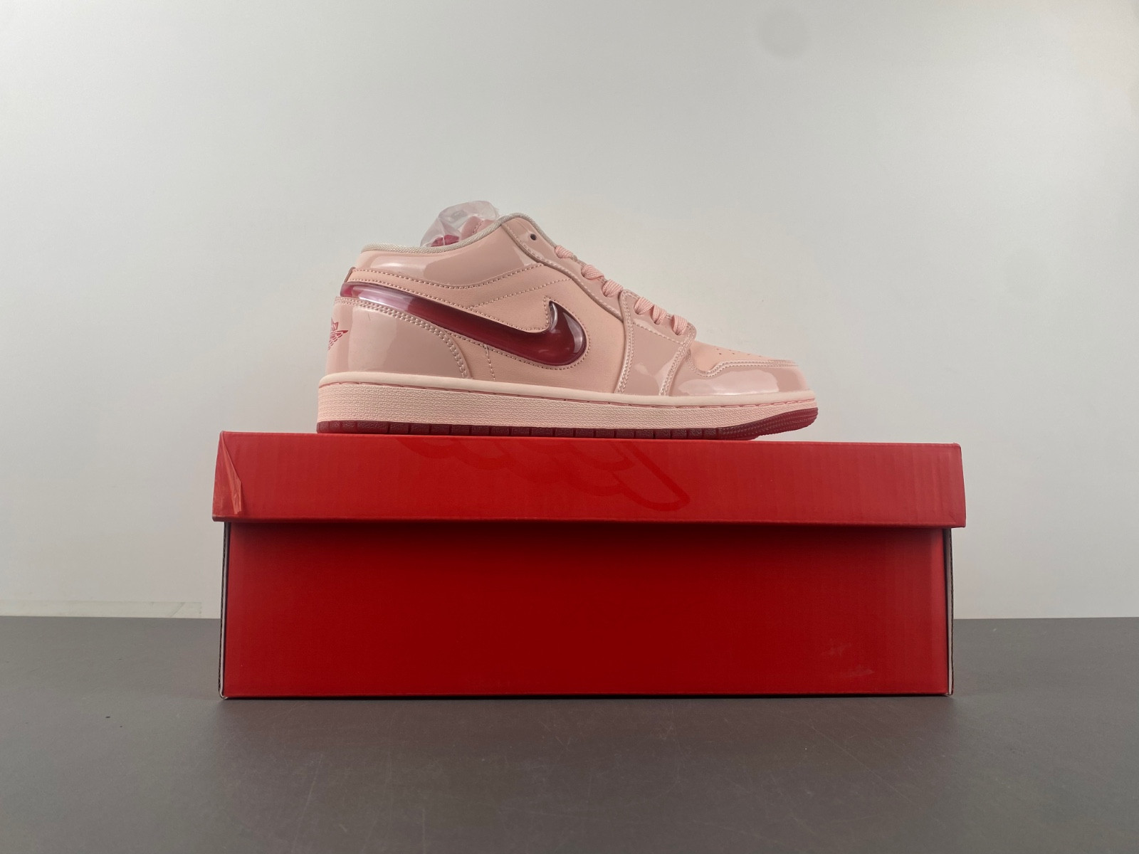 Air Jordan 1 Low "Valentine