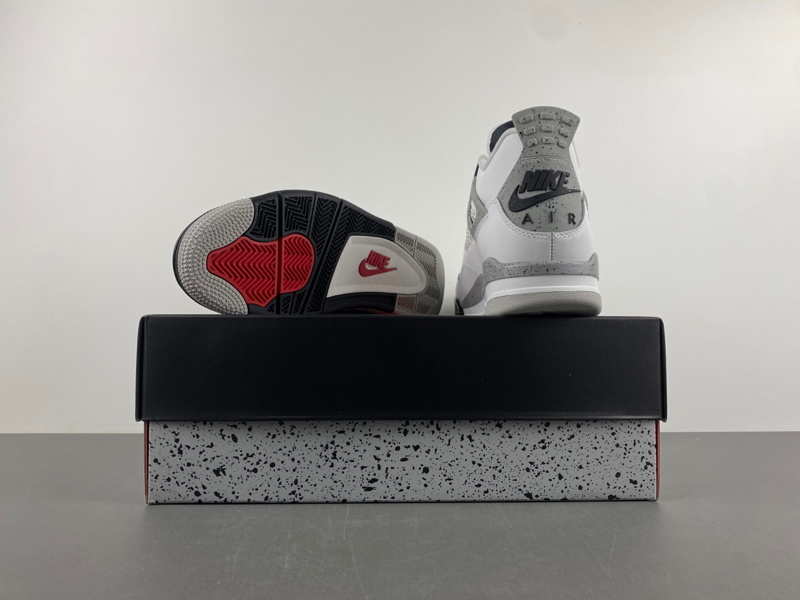 Air Jordan 4 OG “White Cement” FV5029-100