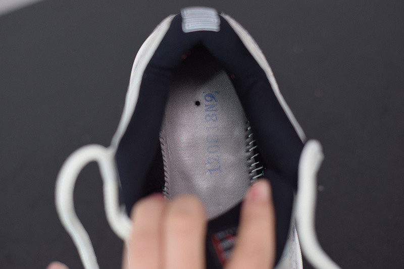 air jordan 11 low snakeskin “light bone” cd6846-002