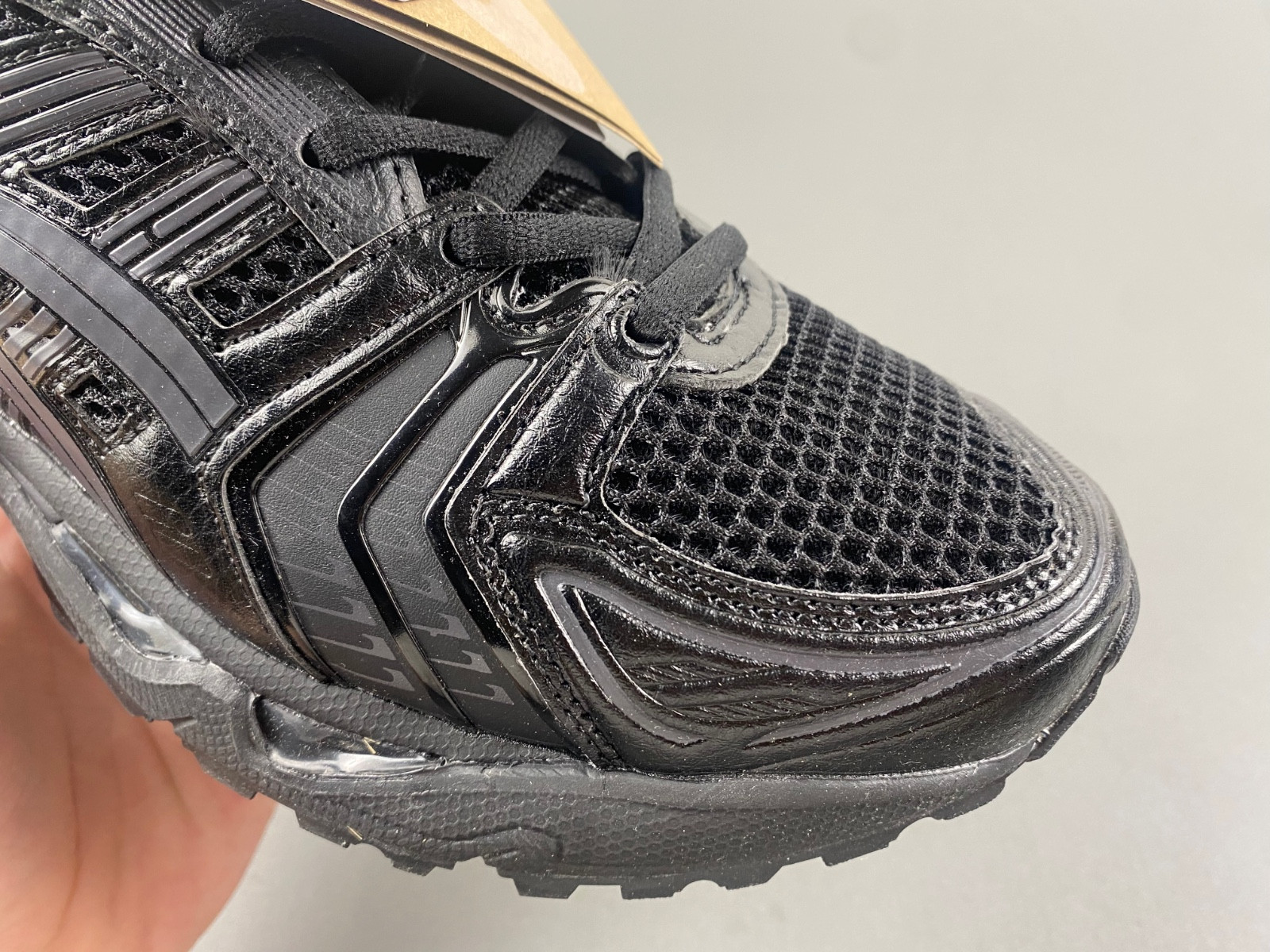As*ic*s gel kayano 14 