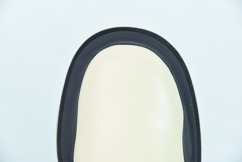 Bo*te*ga ve*ne*ta sneaker