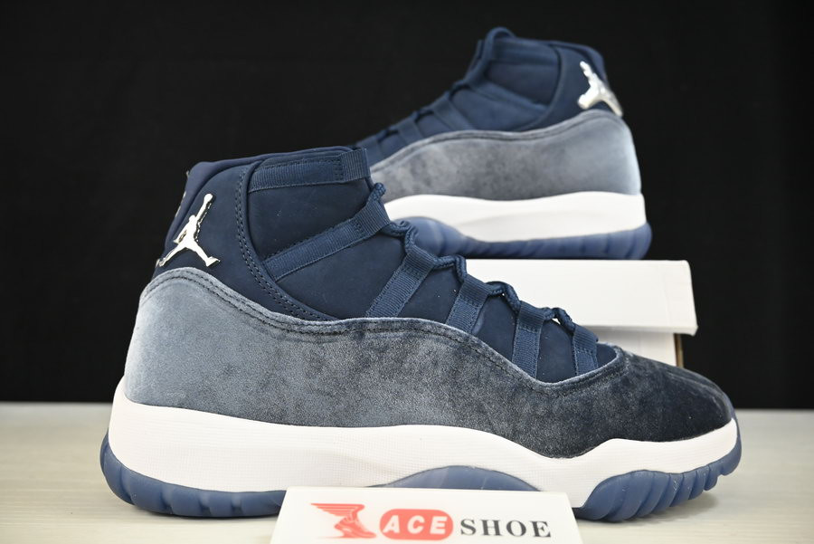 air jordan 11 velvet “midnight navy” ar0715-441