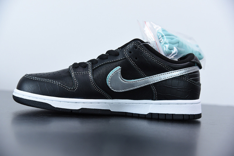nike sb dunk low black x diamond S*pply x co bv1310-001