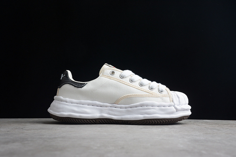 Ma*s*n mihara yasuhiro sneaker