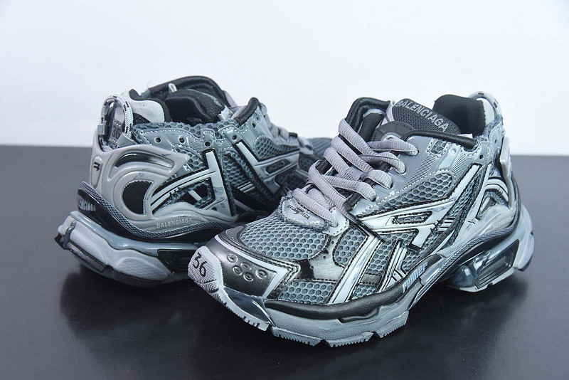 Ba*len*cia*ga runner sneaker