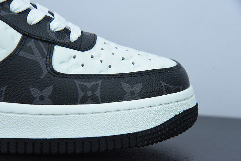 lvt x nike air force1