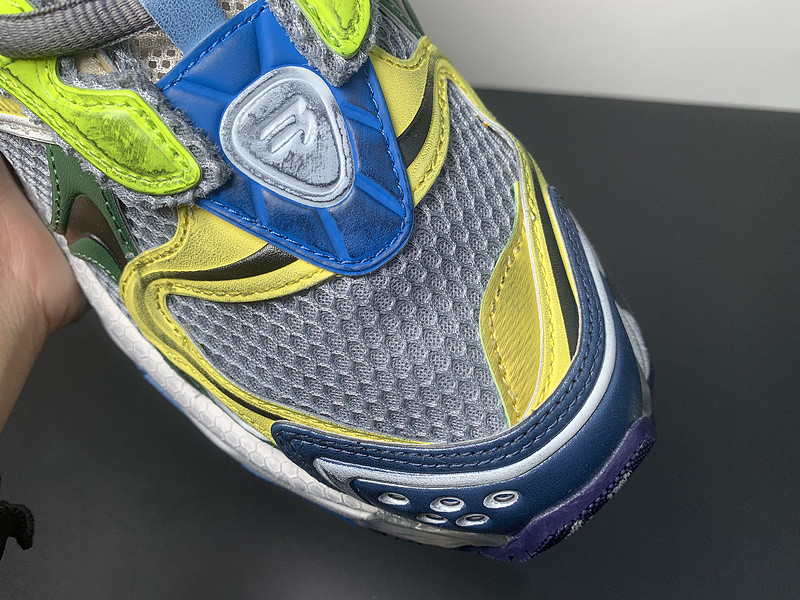 Ba*len*cia*ga runner sneaker