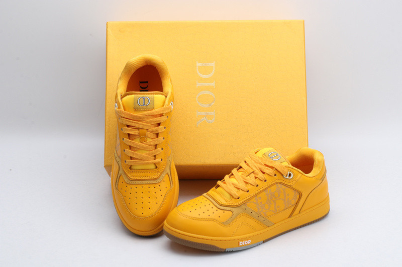 dio* sneaker