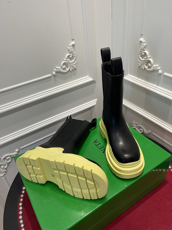 Bo*te*ga ve*ne*ta sneaker