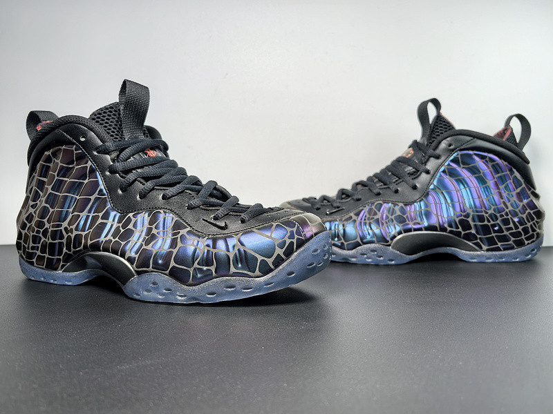 TEKKEN 8 x Nike Air Foamposite One “Kazuya Mishima” FQ9050-400