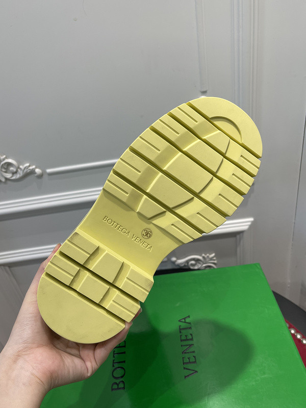 Bo*te*ga ve*ne*ta sneaker