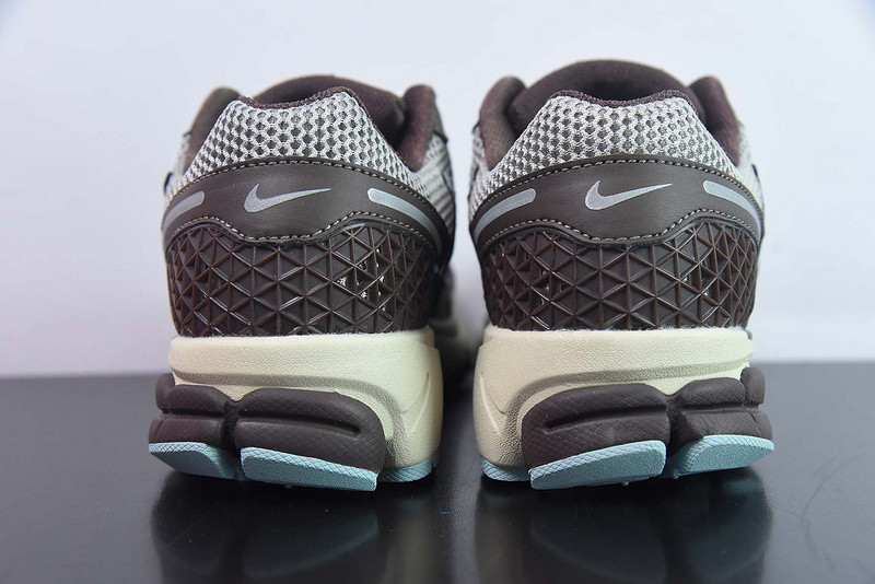 nike zoom vomero 5 "earth & fossil" fd9920-022