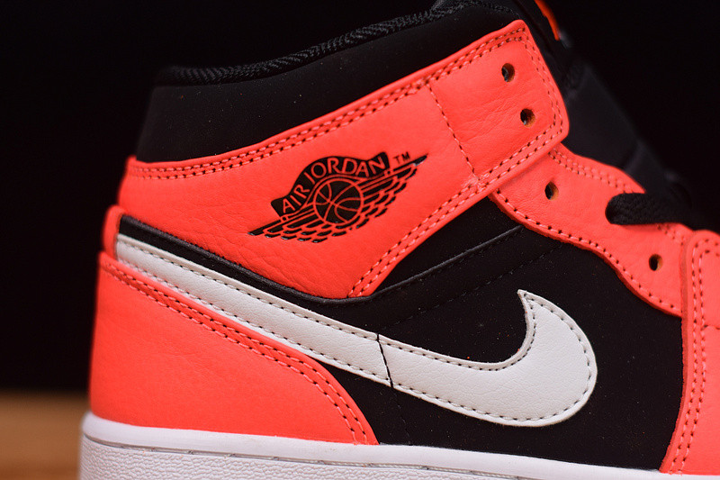 air jordan 1 mid infrared 23 (gs) 554725-061