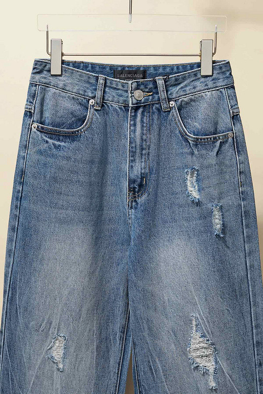 Ba*len*cia*ga clothes