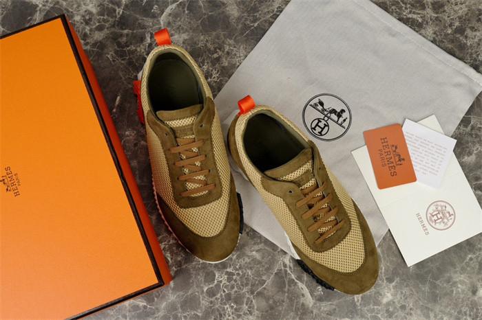 H**mes sneaker