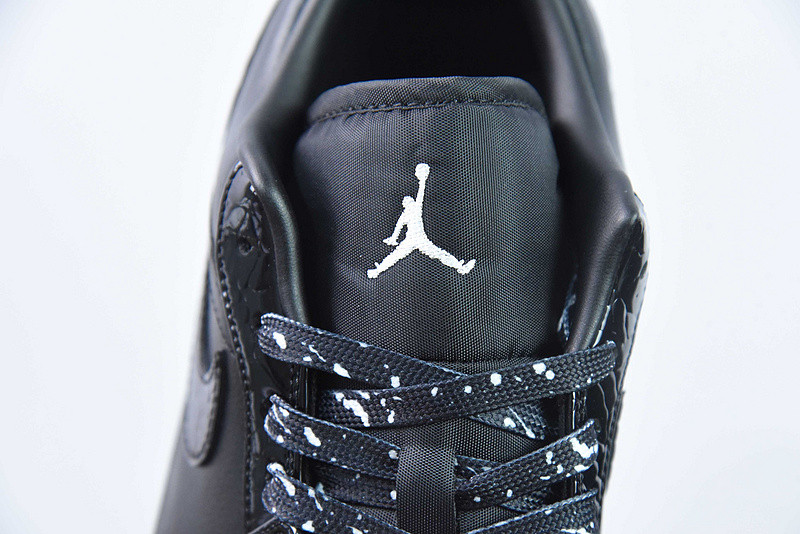 air jordan 1 low “black croc” hj7743-010