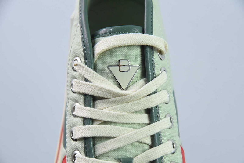 BOTTEGA VENETA Sneaker