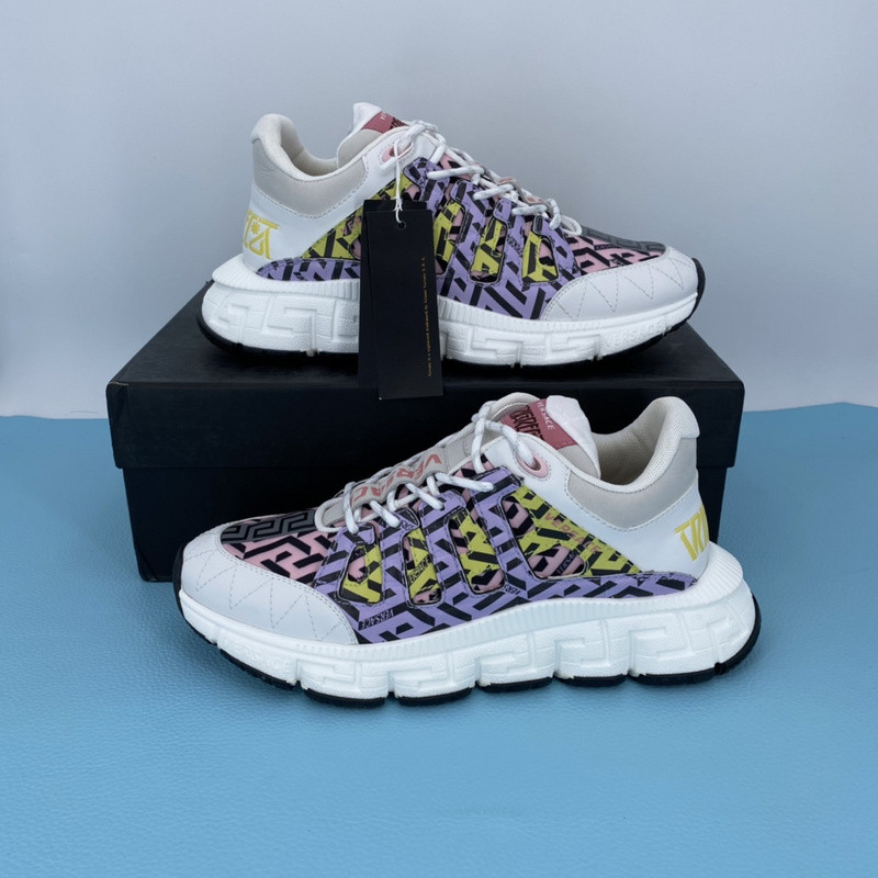 vs chain reaction sneakers