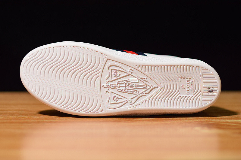 g*u*i ace embroidered low-top sneaker